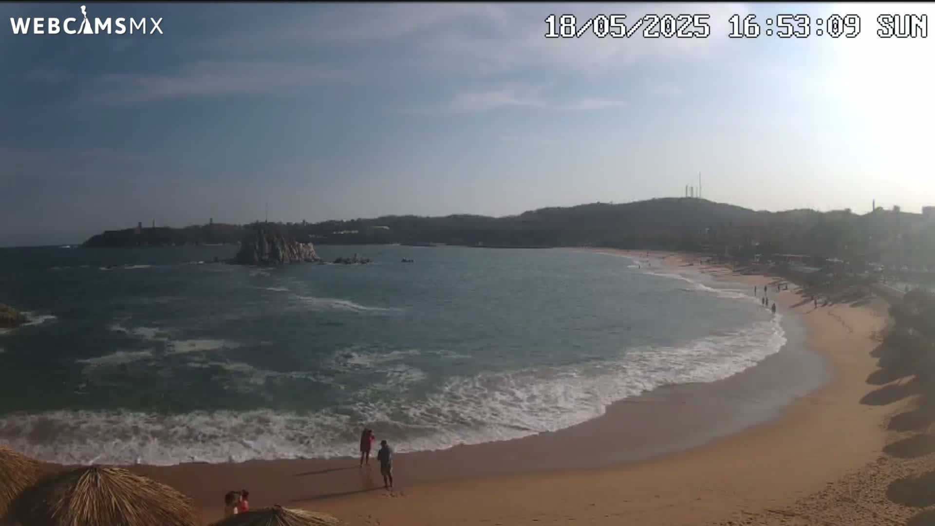 Crucecita, Playa Tangolunda Beach Live Cam - Santa Maria Huatulco, Oaxaca, Mexico
