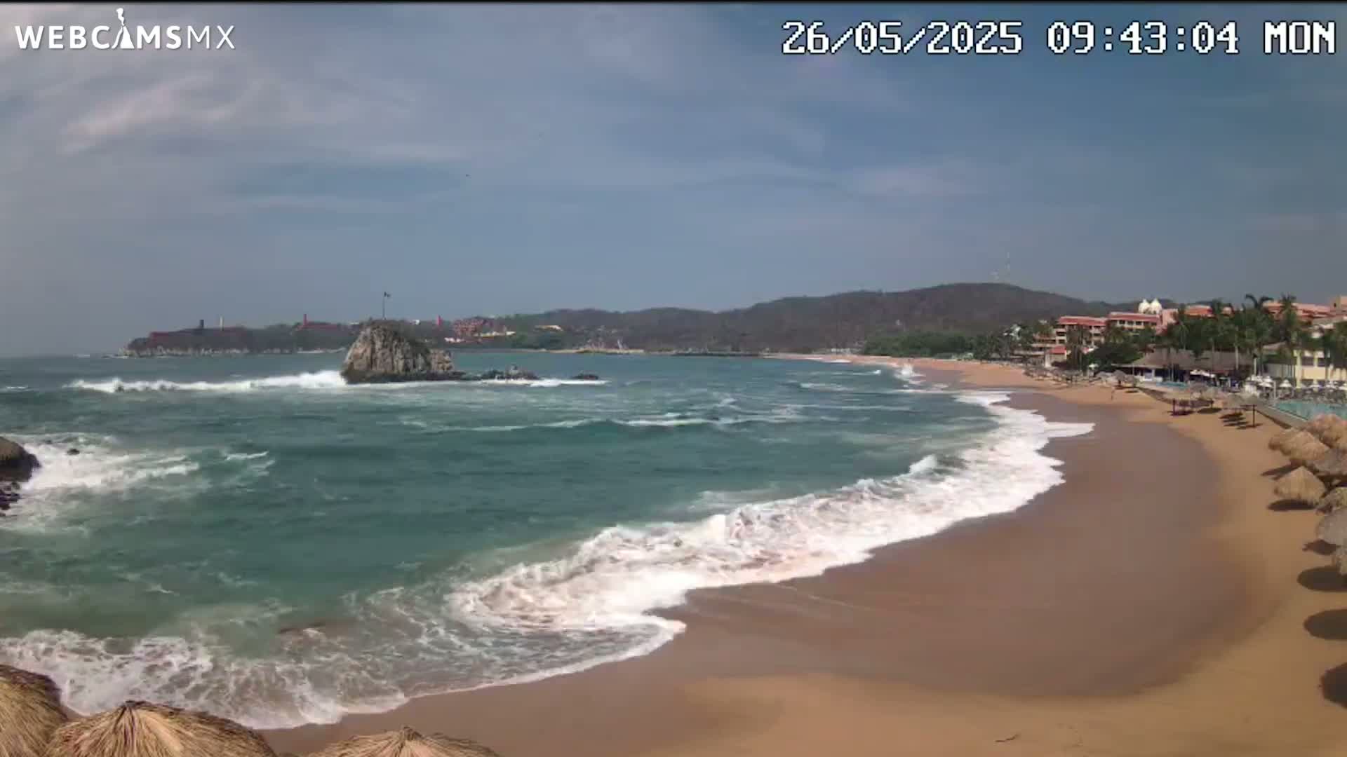 Crucecita, Playa Tangolunda Beach Live Cam - Santa Maria Huatulco, Oaxaca, Mexico