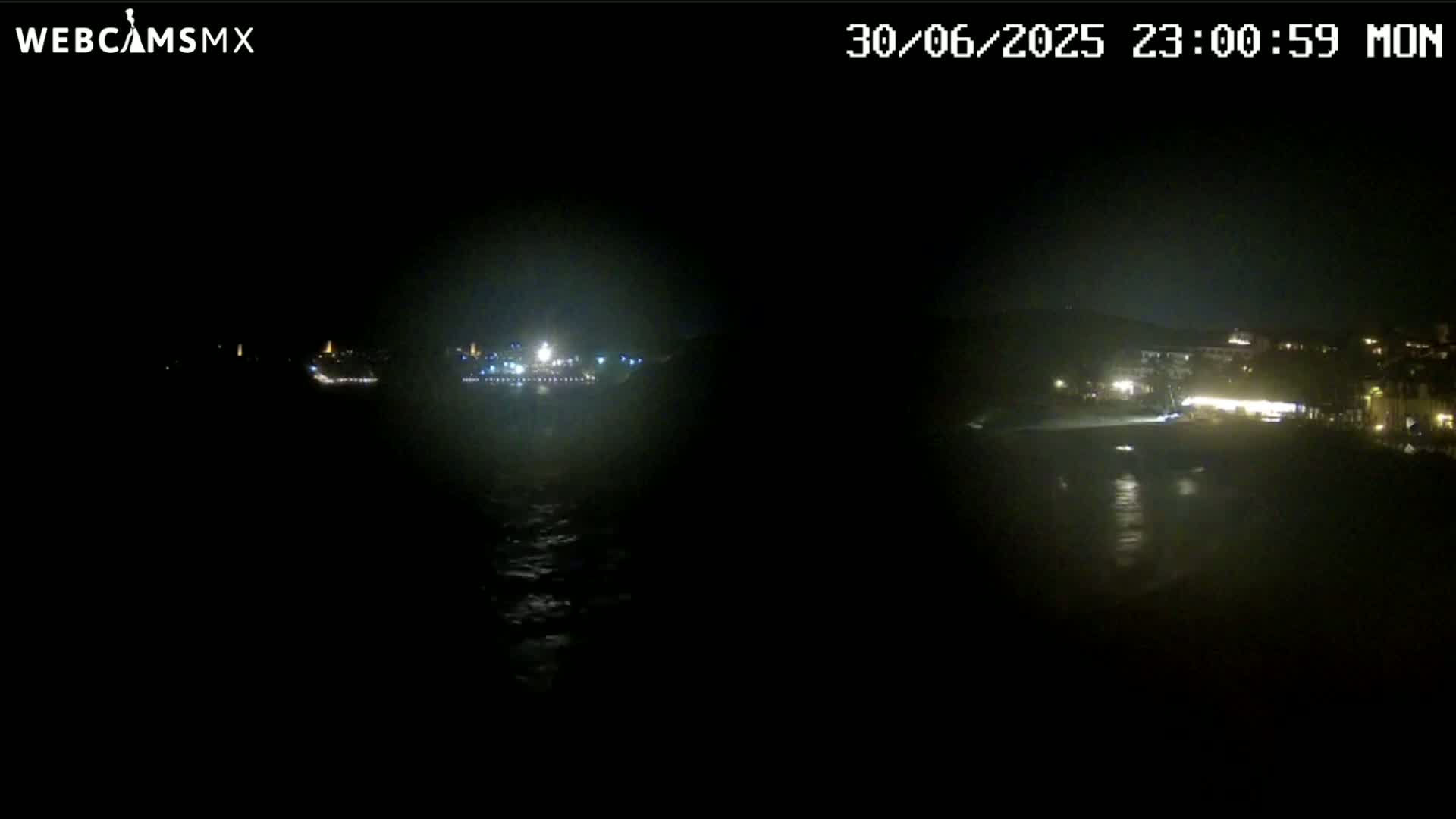 Crucecita, Playa Tangolunda Beach Live Cam - Santa Maria Huatulco, Oaxaca, Mexico