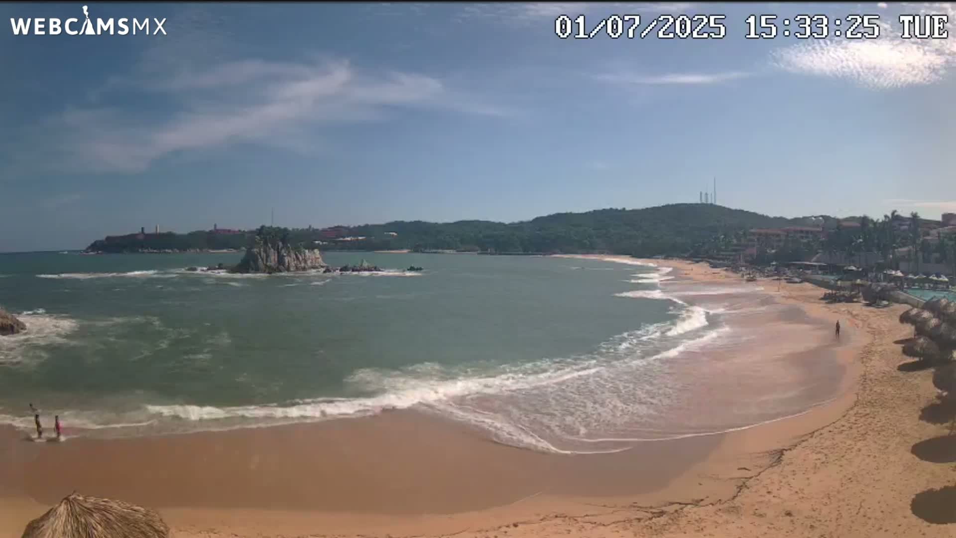 Crucecita, Playa Tangolunda Beach Live Cam - Santa Maria Huatulco, Oaxaca, Mexico