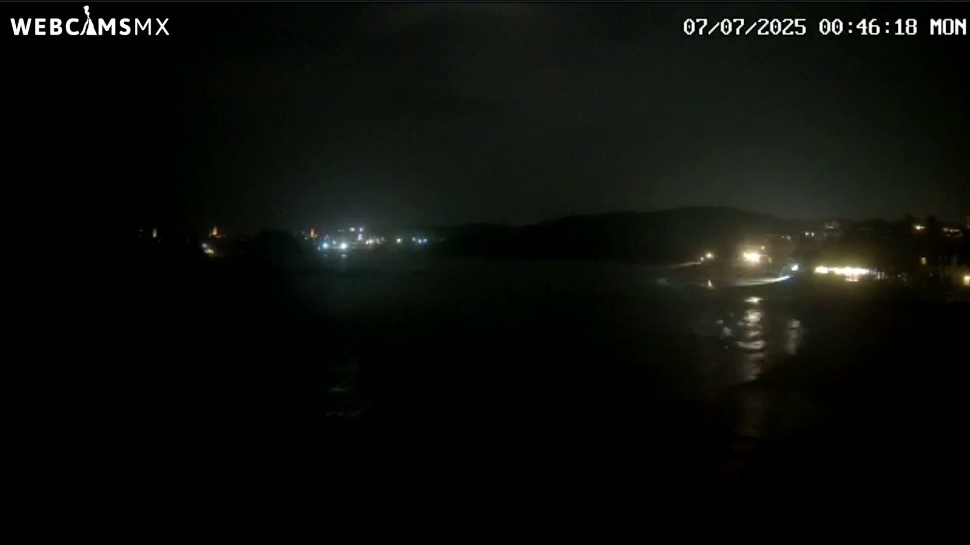 Crucecita, Playa Tangolunda Beach Live Cam - Santa Maria Huatulco, Oaxaca, Mexico