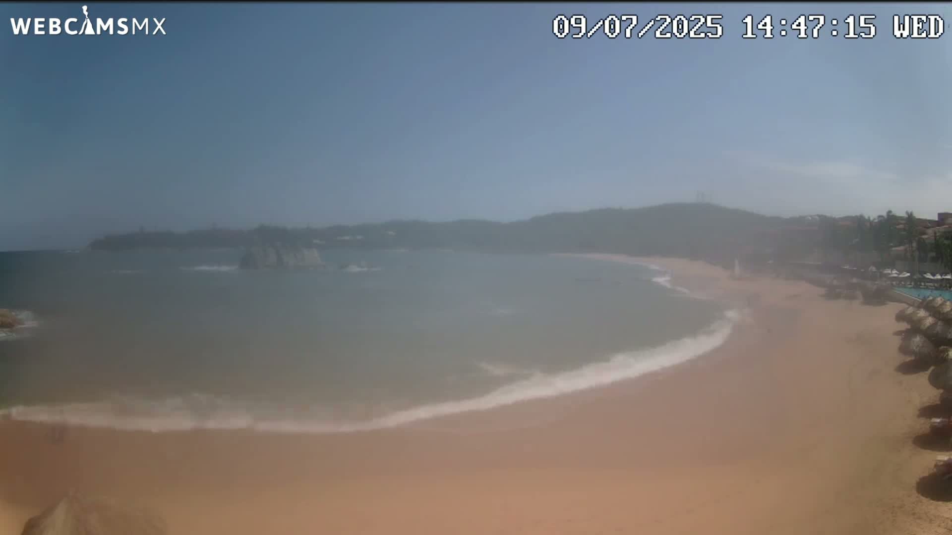 Crucecita, Playa Tangolunda Beach Live Cam - Santa Maria Huatulco, Oaxaca, Mexico