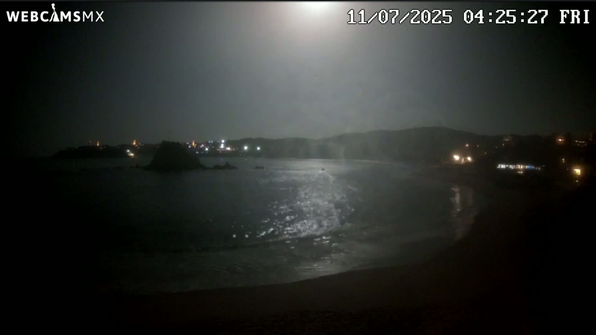 Crucecita, Playa Tangolunda Beach Live Cam - Santa Maria Huatulco, Oaxaca, Mexico