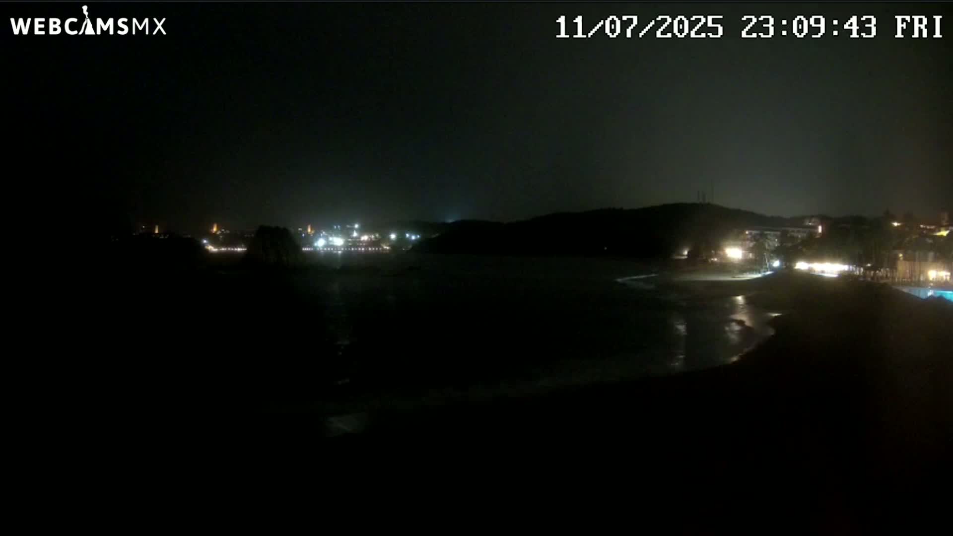 Crucecita, Playa Tangolunda Beach Live Cam - Santa Maria Huatulco, Oaxaca, Mexico