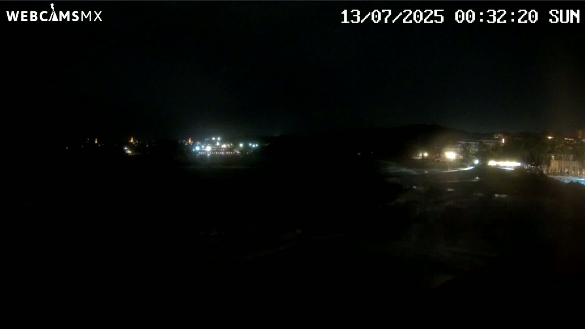 Crucecita, Playa Tangolunda Beach Live Cam - Santa Maria Huatulco, Oaxaca, Mexico