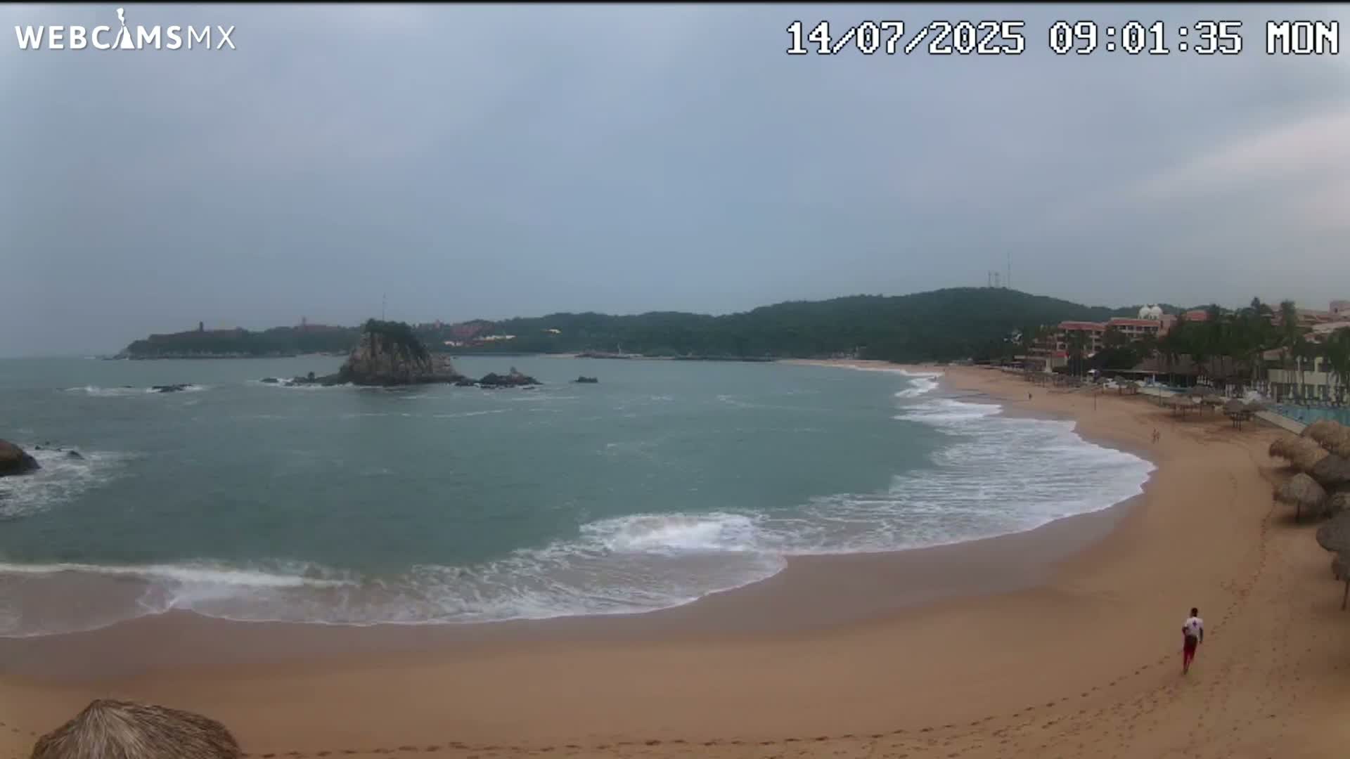 Crucecita, Playa Tangolunda Beach Live Cam - Santa Maria Huatulco, Oaxaca, Mexico