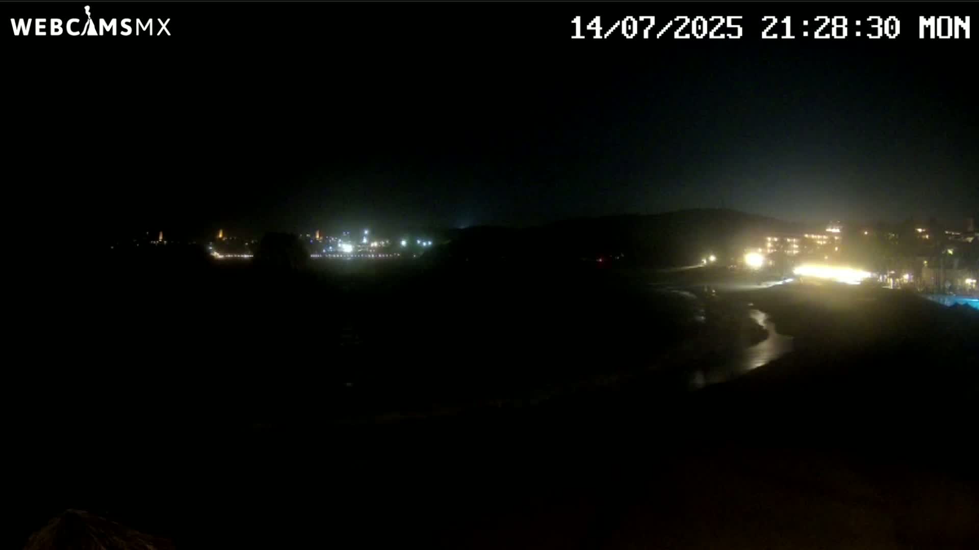 Crucecita, Playa Tangolunda Beach Live Cam - Santa Maria Huatulco, Oaxaca, Mexico