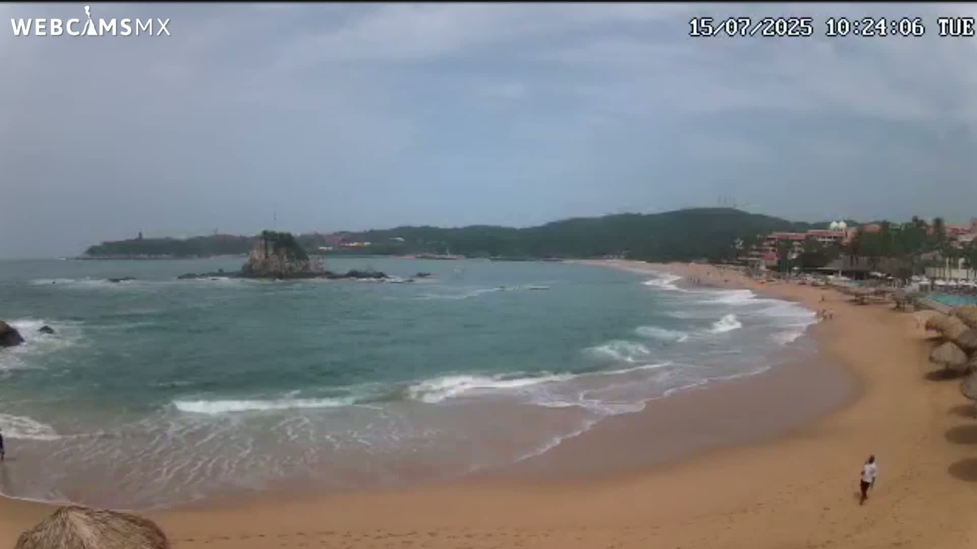 Crucecita, Playa Tangolunda Beach Live Cam - Santa Maria Huatulco, Oaxaca, Mexico