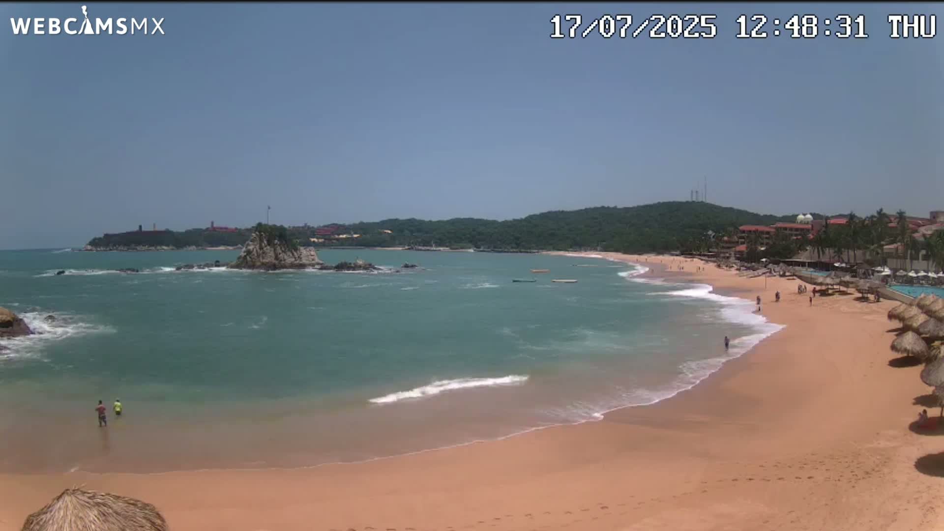 Crucecita, Playa Tangolunda Beach Live Cam - Santa Maria Huatulco, Oaxaca, Mexico