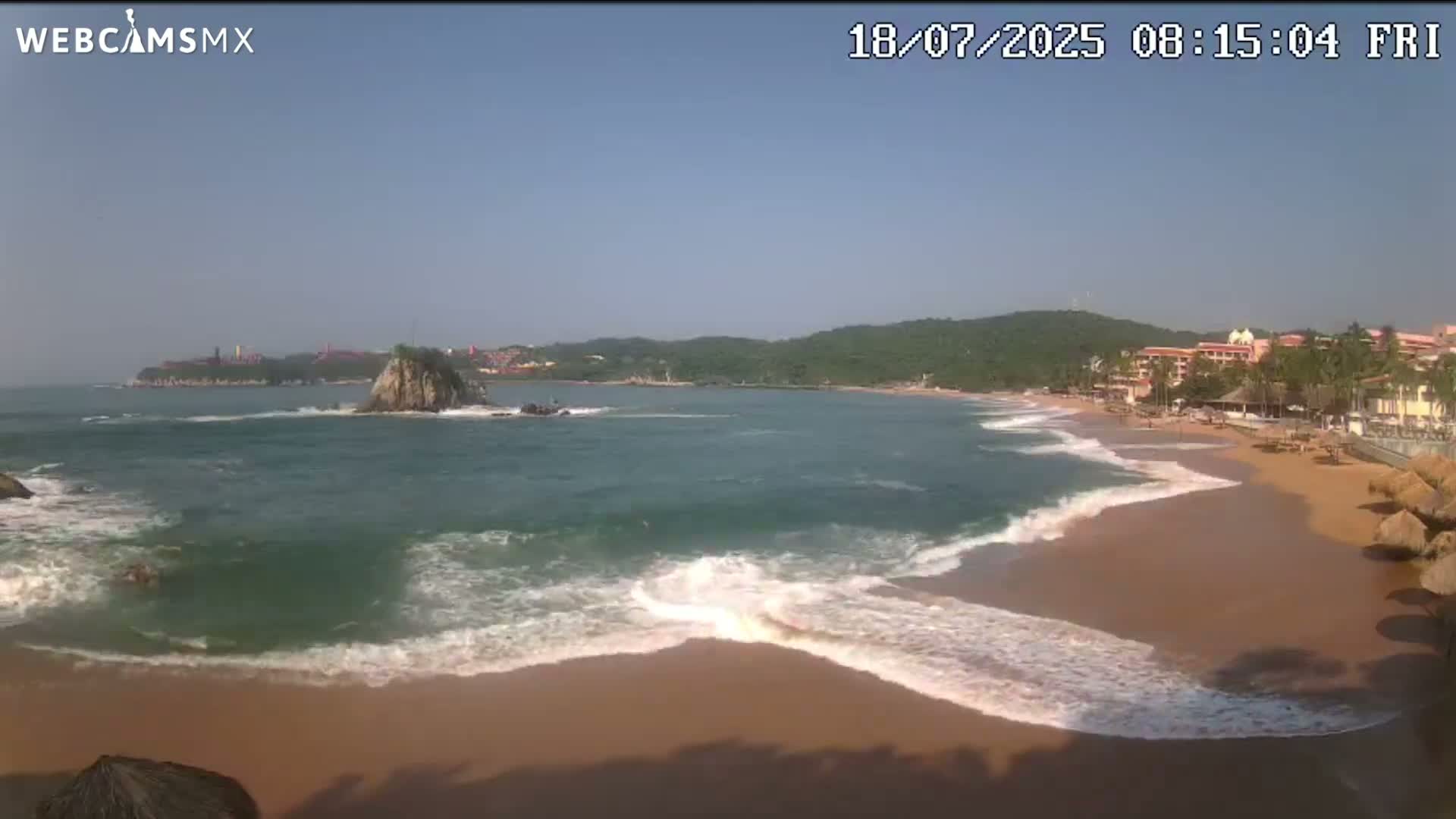 Crucecita, Playa Tangolunda Beach Live Cam - Santa Maria Huatulco, Oaxaca, Mexico