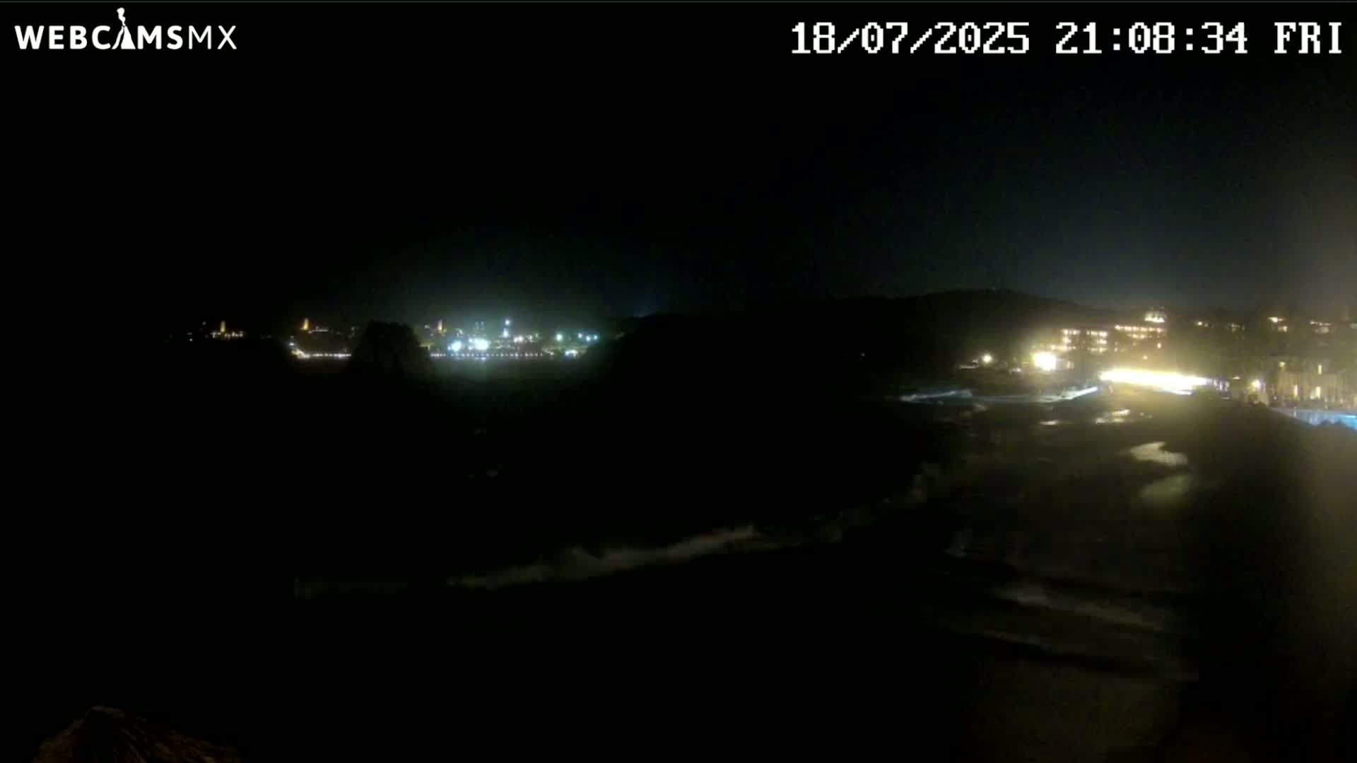 Crucecita, Playa Tangolunda Beach Live Cam - Santa Maria Huatulco, Oaxaca, Mexico