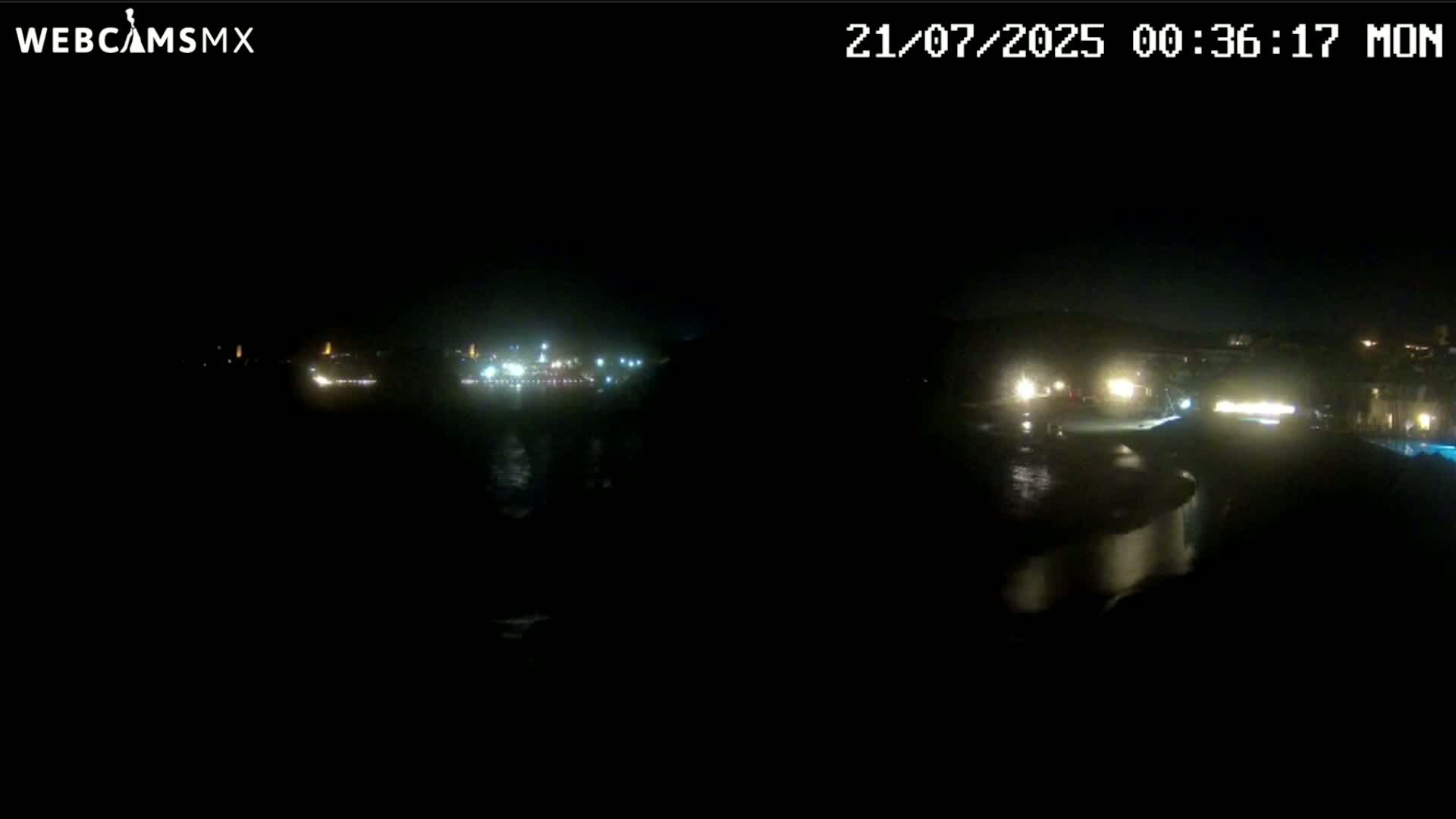 Crucecita, Playa Tangolunda Beach Live Cam - Santa Maria Huatulco, Oaxaca, Mexico