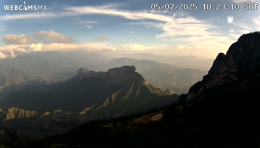 Pinal de Amoles, Mirador Cuatro Palos (Mirador Cuatro Viewpoint) Live Cam - Cadereyta de Montes, Queretaro, Mexico
