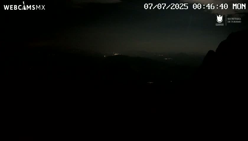 Pinal de Amoles, Mirador Cuatro Palos (Mirador Cuatro Viewpoint) Live Cam - Cadereyta de Montes, Queretaro, Mexico