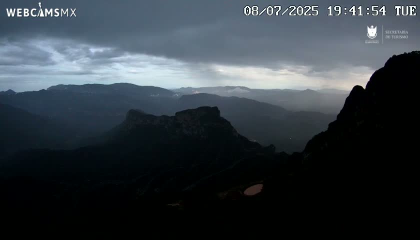 Pinal de Amoles, Mirador Cuatro Palos (Mirador Cuatro Viewpoint) Live Cam - Cadereyta de Montes, Queretaro, Mexico