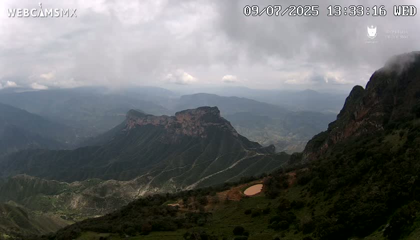 Pinal de Amoles, Mirador Cuatro Palos (Mirador Cuatro Viewpoint) Live Cam - Cadereyta de Montes, Queretaro, Mexico