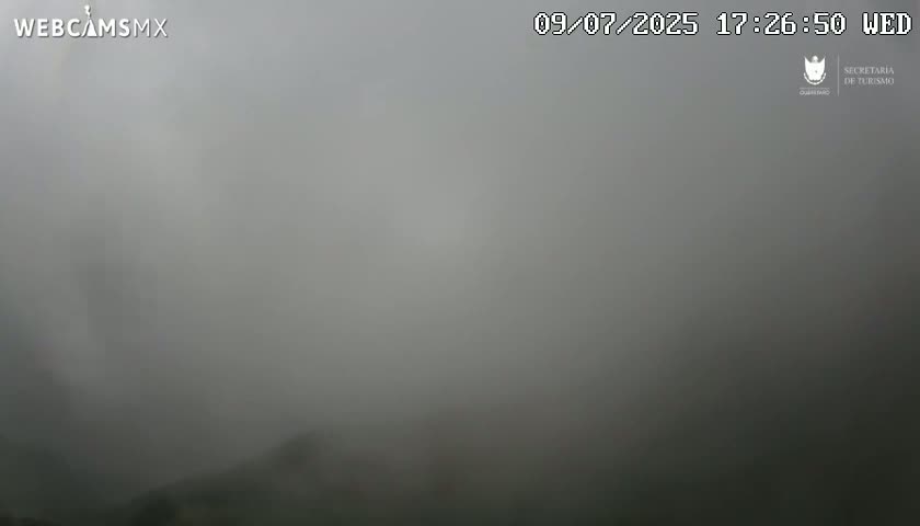 Pinal de Amoles, Mirador Cuatro Palos (Mirador Cuatro Viewpoint) Live Cam - Cadereyta de Montes, Queretaro, Mexico