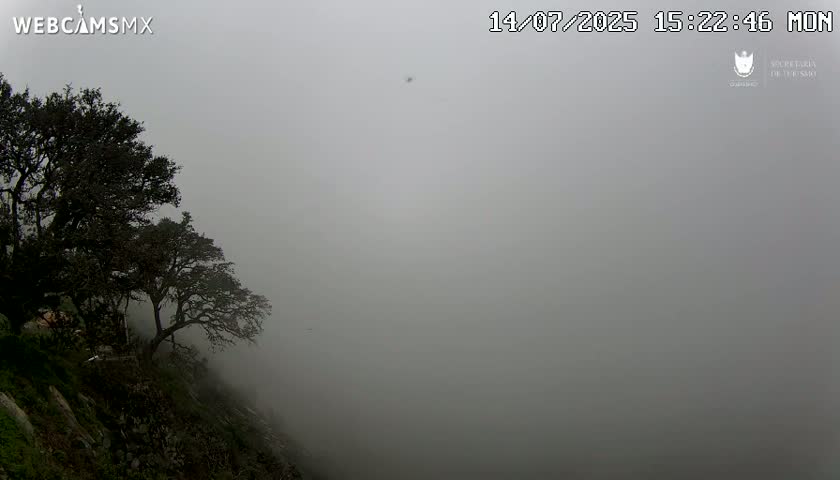 Pinal de Amoles, Mirador Cuatro Palos (Mirador Cuatro Viewpoint) Live Cam - Cadereyta de Montes, Queretaro, Mexico