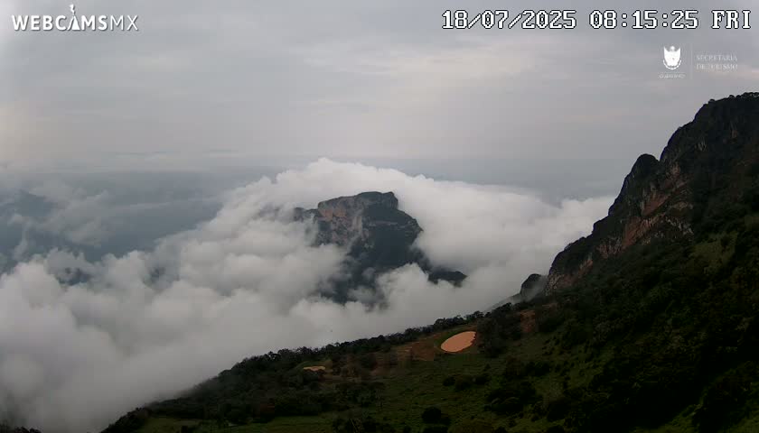 Pinal de Amoles, Mirador Cuatro Palos (Mirador Cuatro Viewpoint) Live Cam - Cadereyta de Montes, Queretaro, Mexico