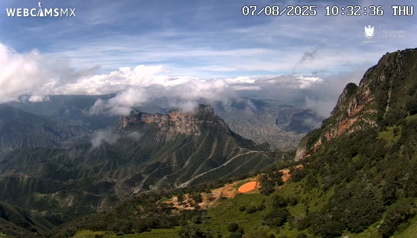 Pinal de Amoles, Mirador Cuatro Palos (Mirador Cuatro Viewpoint) Live Cam - Cadereyta de Montes, Queretaro, Mexico