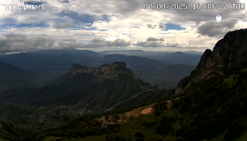 Pinal de Amoles, Mirador Cuatro Palos (Mirador Cuatro Viewpoint) Live Cam - Cadereyta de Montes, Queretaro, Mexico