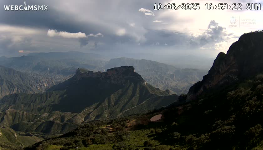 Pinal de Amoles, Mirador Cuatro Palos (Mirador Cuatro Viewpoint) Live Cam - Cadereyta de Montes, Queretaro, Mexico