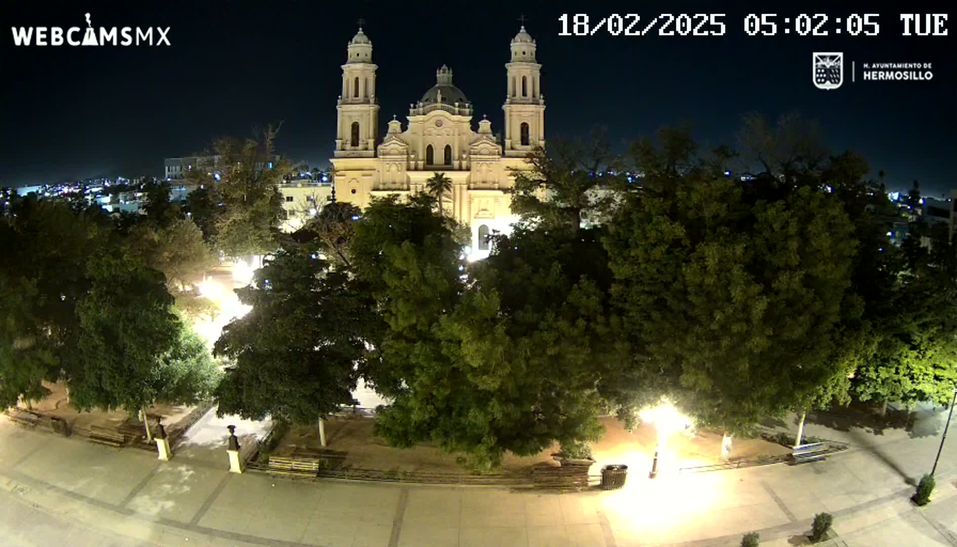 Plaza Emiliana De Zubeldia Square Live Cam - Hermosillo,  Sonora, Mexico