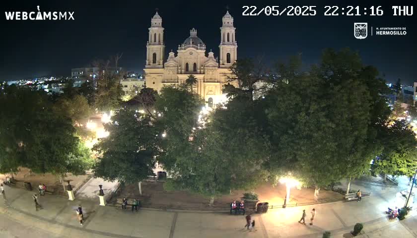 Plaza Emiliana De Zubeldia Square Live Cam - Hermosillo,  Sonora, Mexico