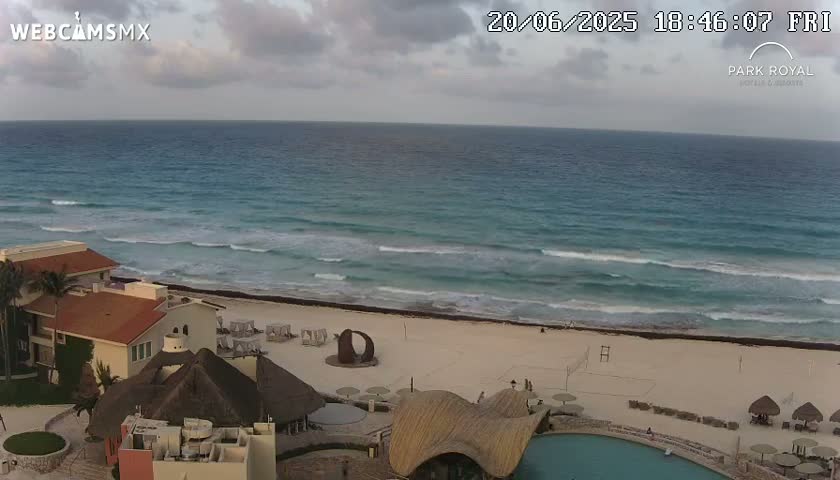 Cancún (Cancun) Playa Marlin Beach Live Cam - Benito Juarez, Quintana Roo, Mexico