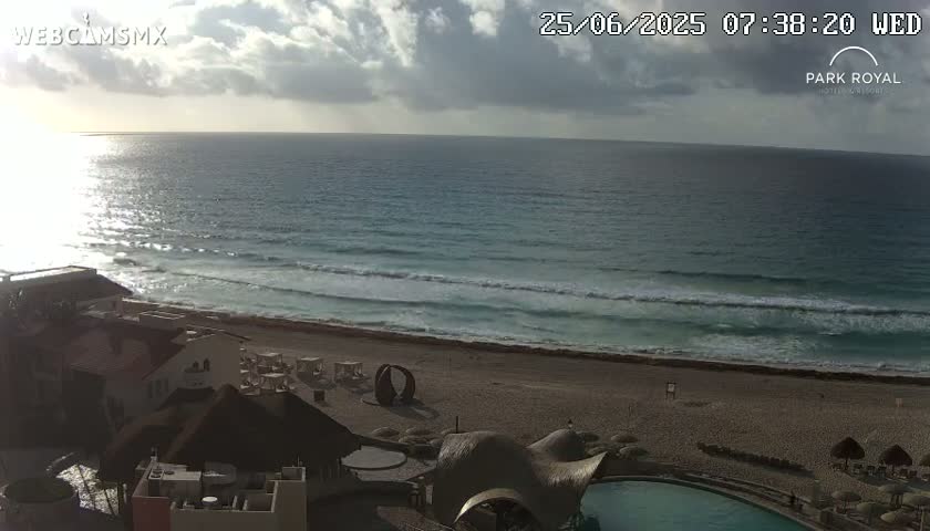 Cancún (Cancun) Playa Marlin Beach Live Cam - Benito Juarez, Quintana Roo, Mexico