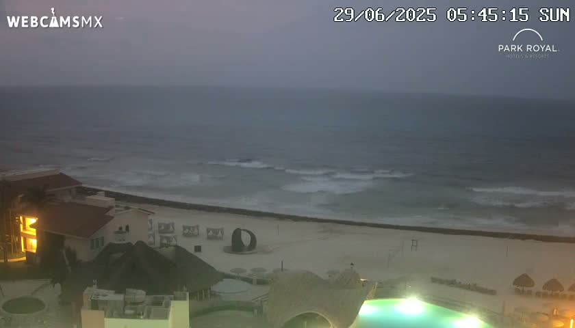Cancún (Cancun) Playa Marlin Beach Live Cam - Benito Juarez, Quintana Roo, Mexico