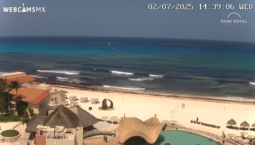 Cancún (Cancun) Playa Marlin Beach Live Cam - Benito Juarez, Quintana Roo, Mexico