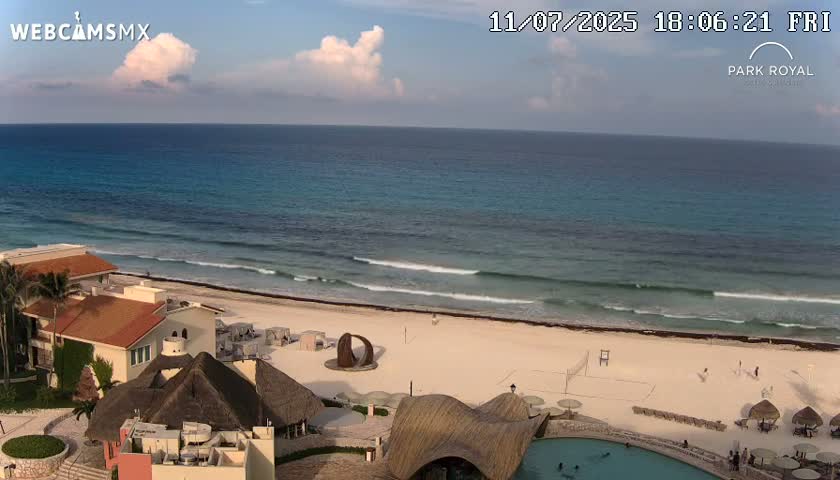 Cancún (Cancun) Playa Marlin Beach Live Cam - Benito Juarez, Quintana Roo, Mexico