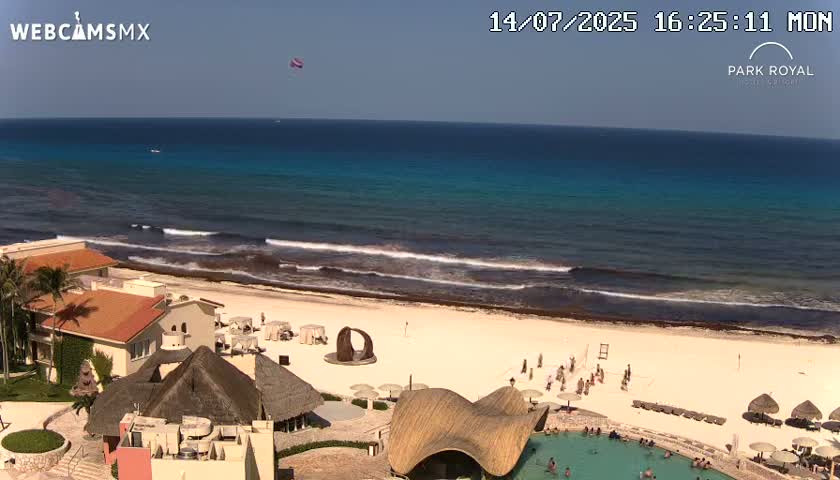 Cancún (Cancun) Playa Marlin Beach Live Cam - Benito Juarez, Quintana Roo, Mexico