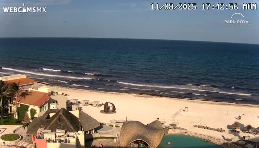 Cancún (Cancun) Playa Marlin Beach Live Cam - Benito Juarez, Quintana Roo, Mexico