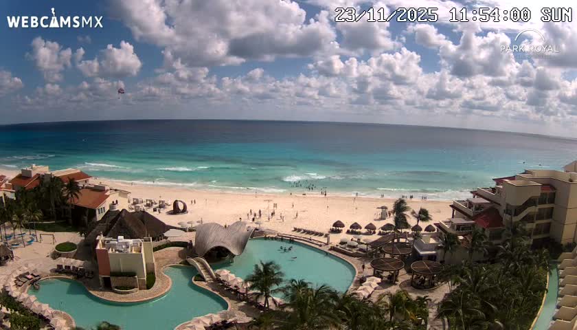 Cancún (Cancun) Playa Marlin Beach Live Cam - Benito Juarez, Quintana Roo, Mexico