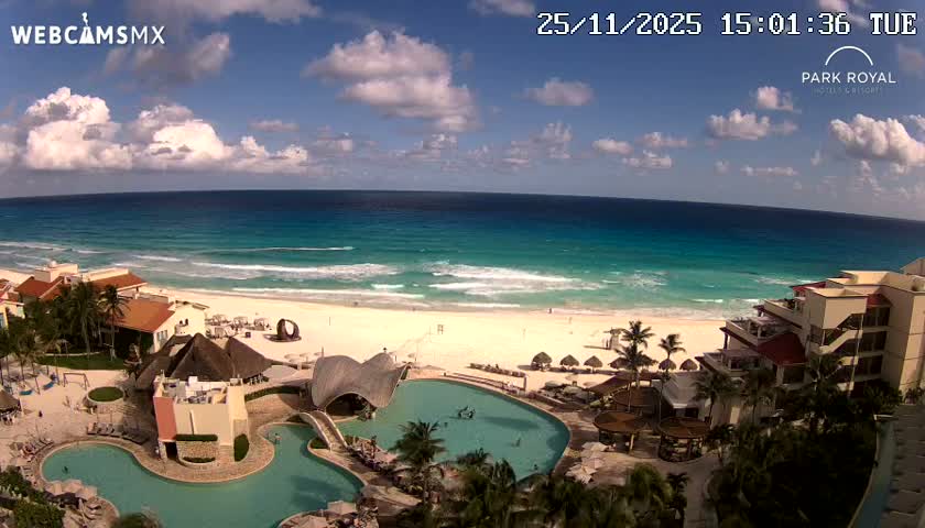 Cancún (Cancun) Playa Marlin Beach Live Cam - Benito Juarez, Quintana Roo, Mexico