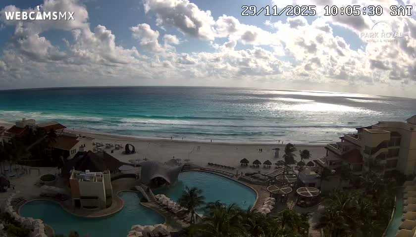 Cancún (Cancun) Playa Marlin Beach Live Cam - Benito Juarez, Quintana Roo, Mexico