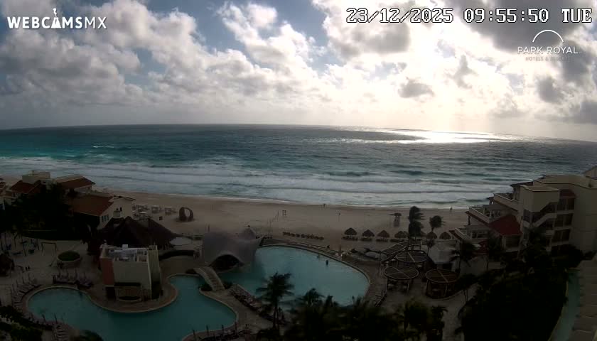 Cancún (Cancun) Playa Marlin Beach Live Cam - Benito Juarez, Quintana Roo, Mexico