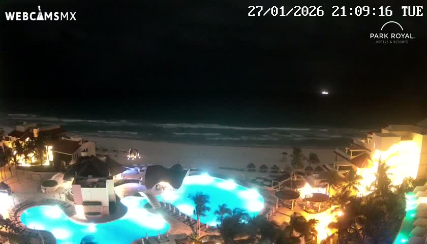 Cancún (Cancun) Playa Marlin Beach Live Cam - Benito Juarez, Quintana Roo, Mexico