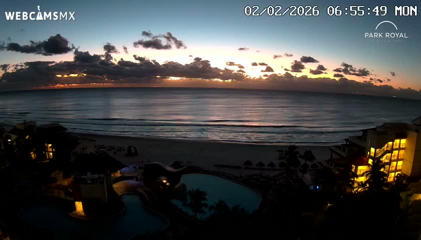 Cancún (Cancun) Playa Marlin Beach Live Cam - Benito Juarez, Quintana Roo, Mexico