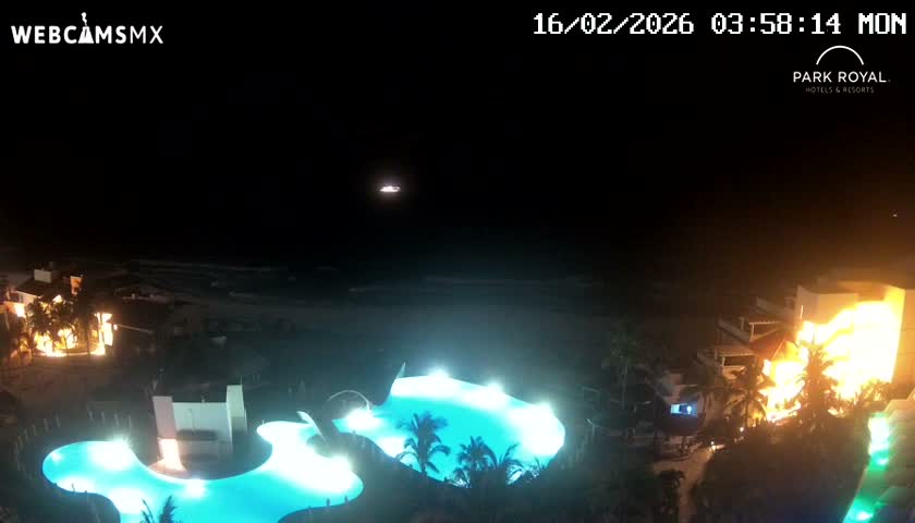 Cancún (Cancun) Playa Marlin Beach Live Cam - Benito Juarez, Quintana Roo, Mexico
