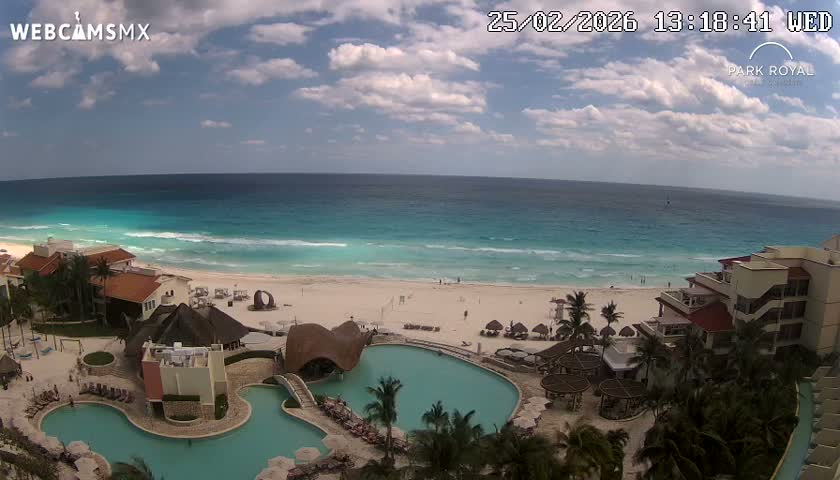Cancún (Cancun) Playa Marlin Beach Live Cam - Benito Juarez, Quintana Roo, Mexico