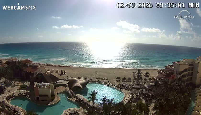 Cancún (Cancun) Playa Marlin Beach Live Cam - Benito Juarez, Quintana Roo, Mexico
