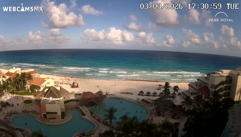 Cancún (Cancun) Playa Marlin Beach Live Cam - Benito Juarez, Quintana Roo, Mexico