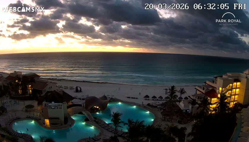 Cancún (Cancun) Playa Marlin Beach Live Cam - Benito Juarez, Quintana Roo, Mexico