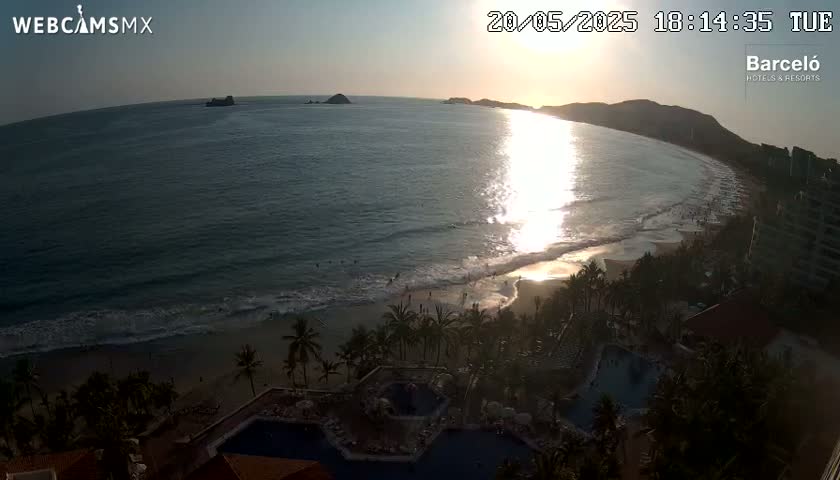Ixtapa Zihuatanejo, Playa Ixtapa Beach live Cam - Zihuatanejo de Azueta, Guerrero, Mexico