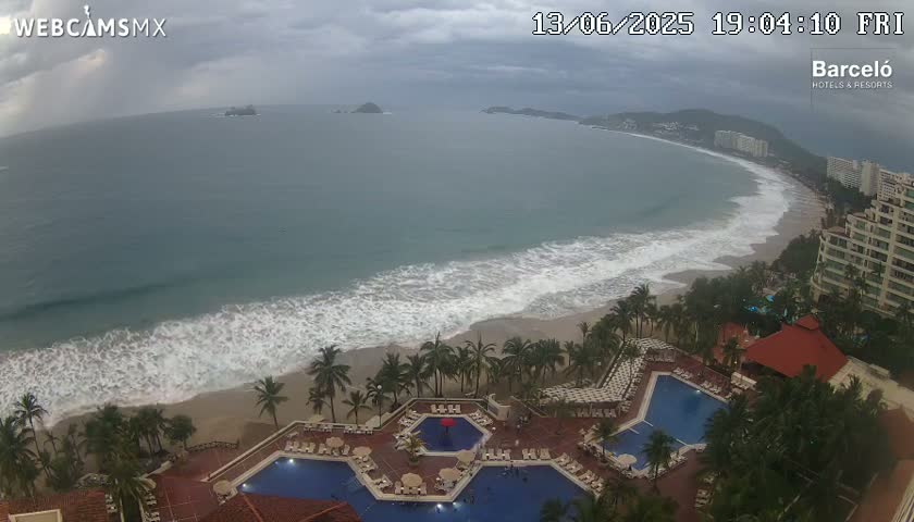 Ixtapa Zihuatanejo, Playa Ixtapa Beach live Cam - Zihuatanejo de Azueta, Guerrero, Mexico