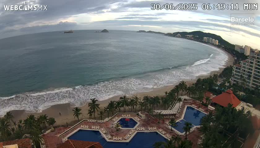Ixtapa Zihuatanejo, Playa Ixtapa Beach live Cam - Zihuatanejo de Azueta, Guerrero, Mexico