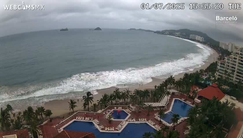 Ixtapa Zihuatanejo, Playa Ixtapa Beach live Cam - Zihuatanejo de Azueta, Guerrero, Mexico